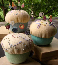 Cupcake  Pincushion Kit