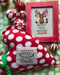 Merry Kiss Moose