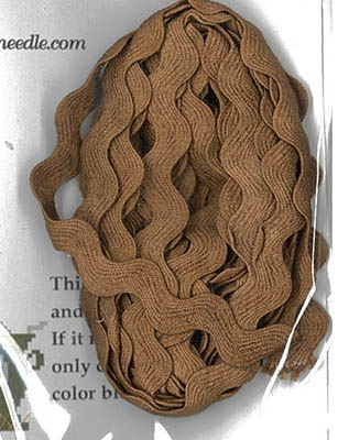 Tuffle Pig 1/2 in Rick Rack by Dames Of The Needle