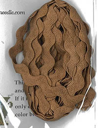 Tuffle Pig 1/2 in Rick Rack by Dames Of The Needle