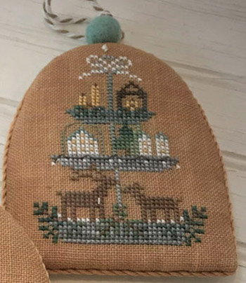 White Christmas #9 - Deer Tier