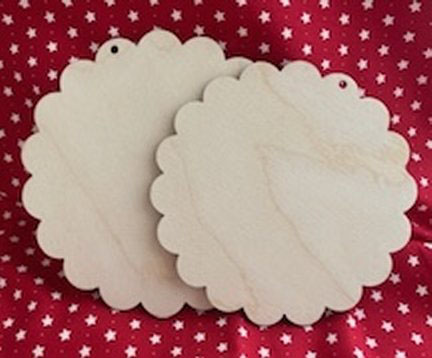 Scalloped Wooden 4 Inch Disc