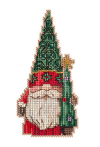 Christmas Gnomes - Gnome with Tree