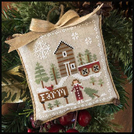 Farmhouse Christmas #6 - Pinewood Farm