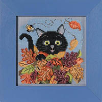 2021 Autumn Button & Bead - Playful Cat