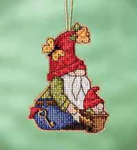 Garden Gnomes - Wheelbarrow Gnome