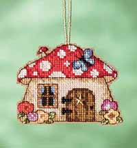 Garden Gnomes - Mushroom House