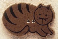 43014R Brown Cat Lying Down Facing Right Debbie Mumm Button