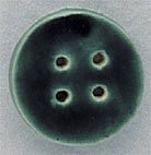 86283 Medium Country Green Round Mill Hill Button