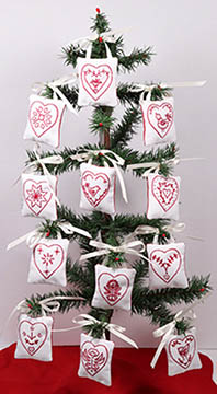 Redwork Hearts - 12 Mini Ornaments Kit