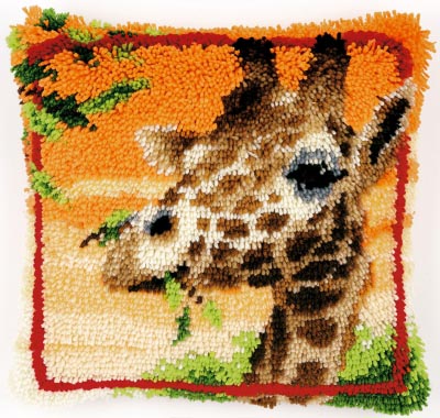 Giraffe Eating Leaves Cushion Latch Hook Rug Kit