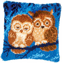 Cuddling Owls Latch Hook Cushion Kit