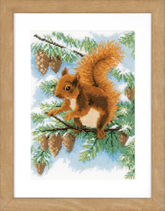 Squirrel in Pine Tree Kit