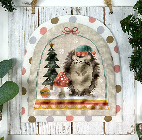 Winter Forest Snowglobes - Hedgehog