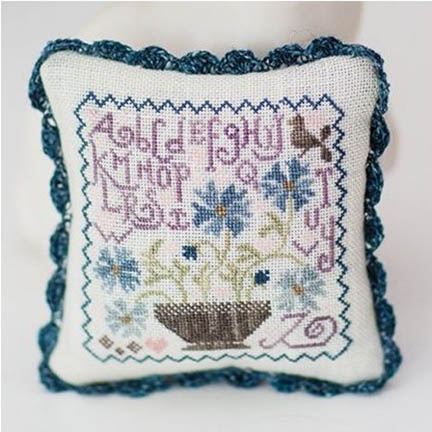 Alphabet Bleuet (Blueberry Alphabet)