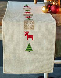 Checkered Christmas Tree Table Runner Kit