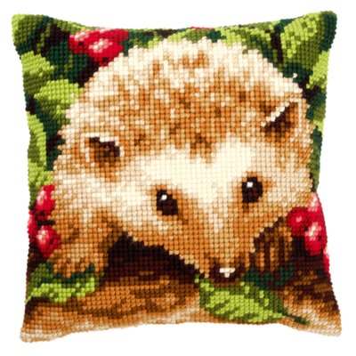 Hedgehog with Berries Pillow Kit