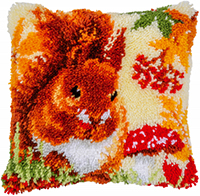 Squirrel in Autumn Latch Hook Pillow Kit