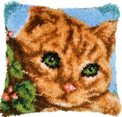 Cat In Tree Latch Hook Cushion Kit
