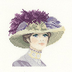 Elegance Miniature - Hannah