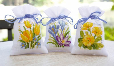Spring Flowers Potpourri Bags Kit